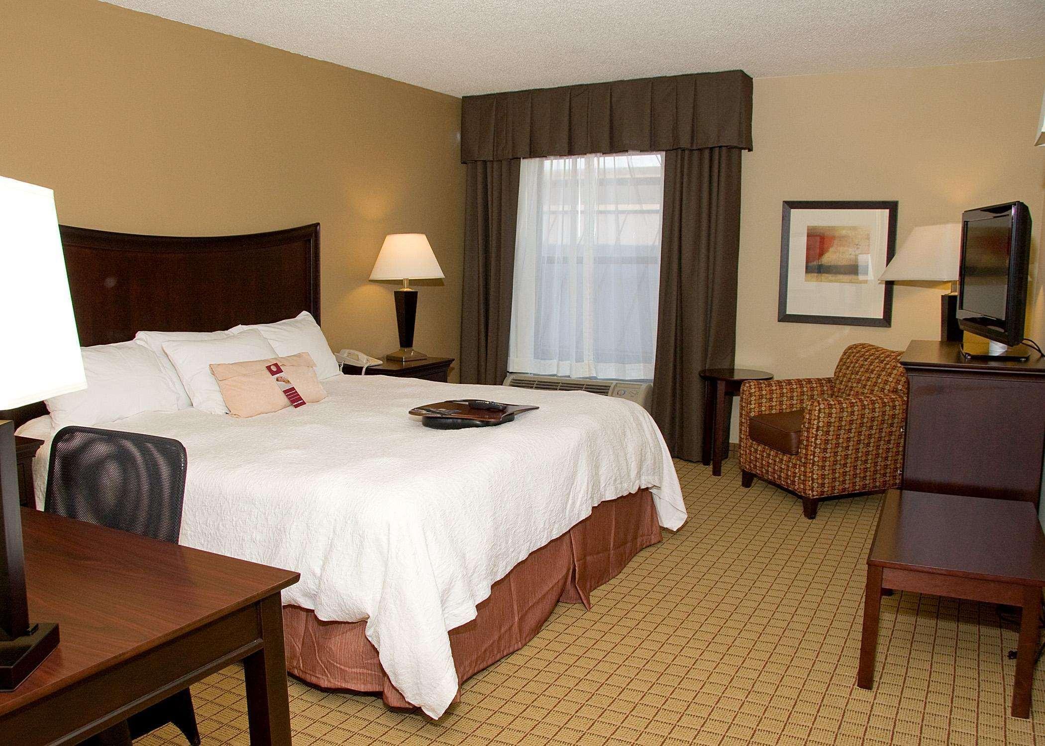 Hampton Inn Corydon Екстер'єр фото