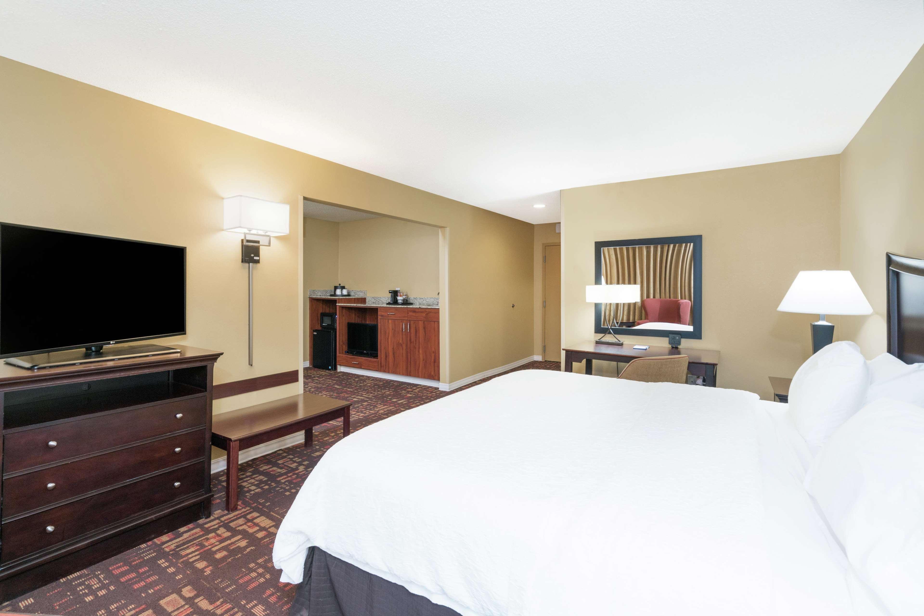 Hampton Inn Corydon Екстер'єр фото