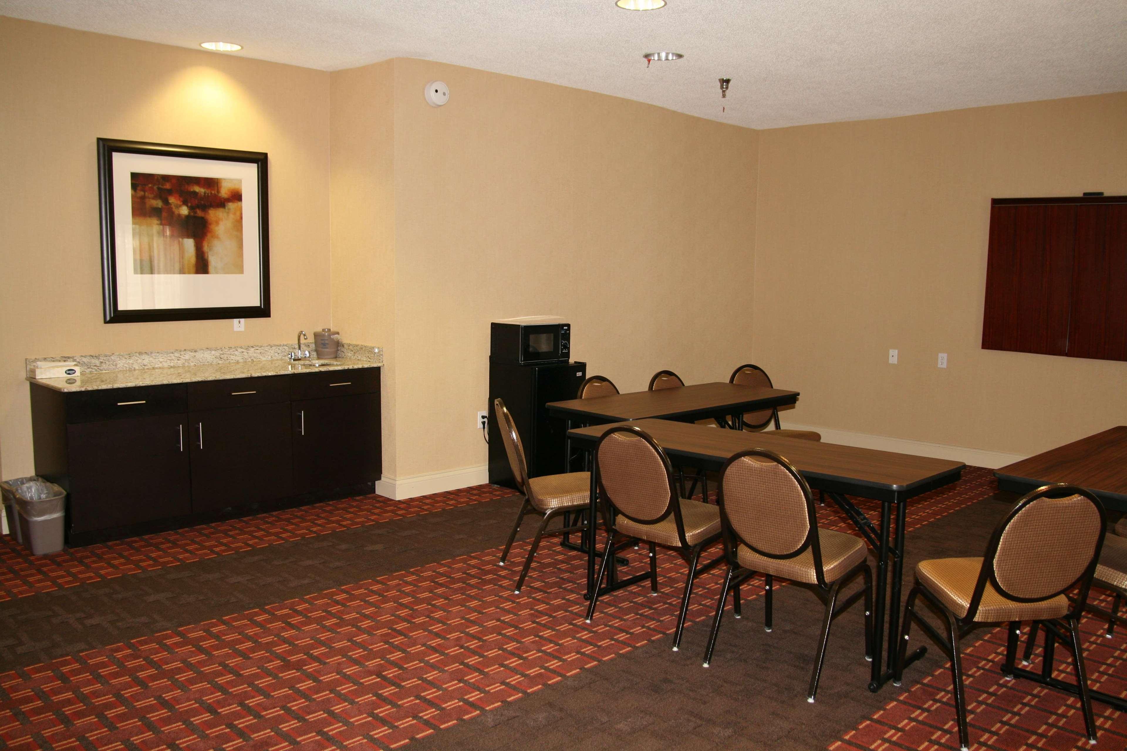 Hampton Inn Corydon Екстер'єр фото