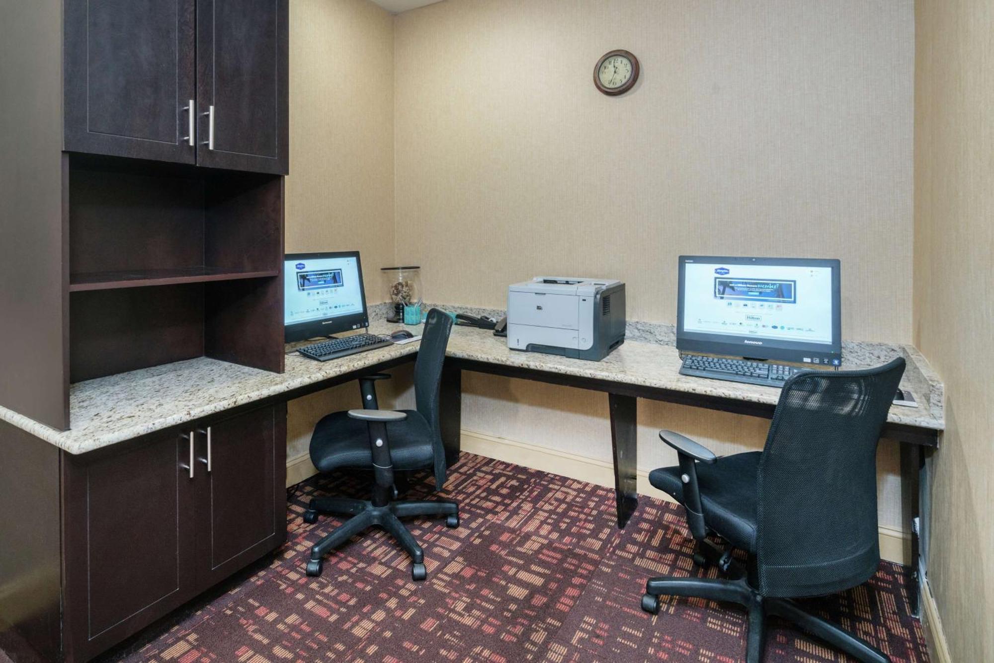 Hampton Inn Corydon Екстер'єр фото